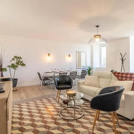 Jolie Maison 